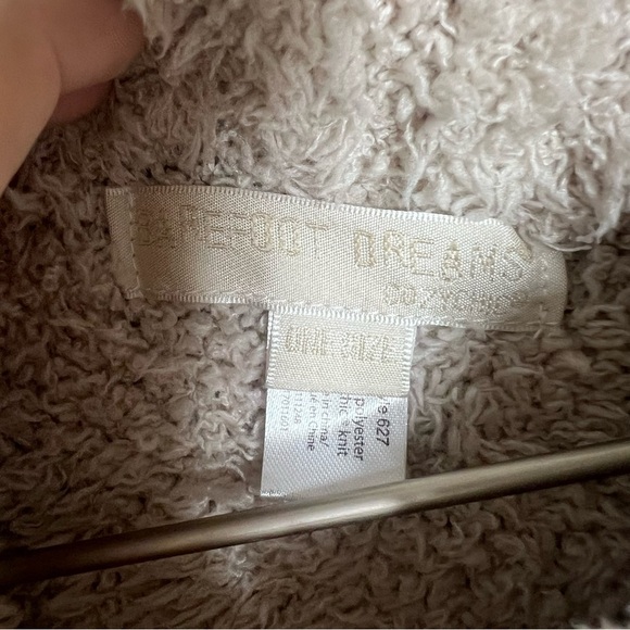 Barefoot Dreams Cozy Chic Beach Poncho Weather Fringe Beige Style 627 One Size - Picture 5 of 10